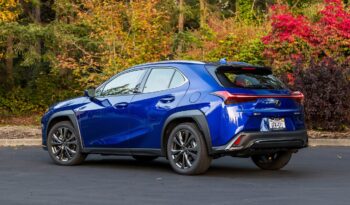 Lexus UX Hybrid Design pieno